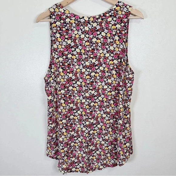 Sanctuary Craft Sleeveless Floral-Print Top - Picture 16 of 16